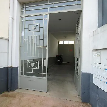 Escale-Marne Fr - 201 - Free Parking - Free Luggage Storage - All Equipped - Linen Included - Washing Machine - Luxury Emma Mattress 160X200 - 10Mn Walk Metro 8 - Rer A - Panoramic View - From 1 To 6 Guests Apartment *