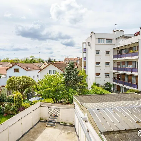 Escale-Marne Fr - 201 - Free Parking - Free Luggage Storage - All Equipped - Linen Included - Washing Machine - Luxury Emma Mattress 160X200 - 10Mn Walk Metro 8 - Rer A - Panoramic View - From 1 To 6 Guests Maisons-Alfort