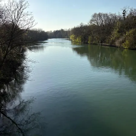 Escale-Marne Fr - 201 - Free Parking - Free Luggage Storage - All Equipped - Linen Included - Washing Machine - Luxury Emma Mattress 160X200 - 10Mn Walk Metro 8 - Rer A - Panoramic View - From 1 To 6 Guests *